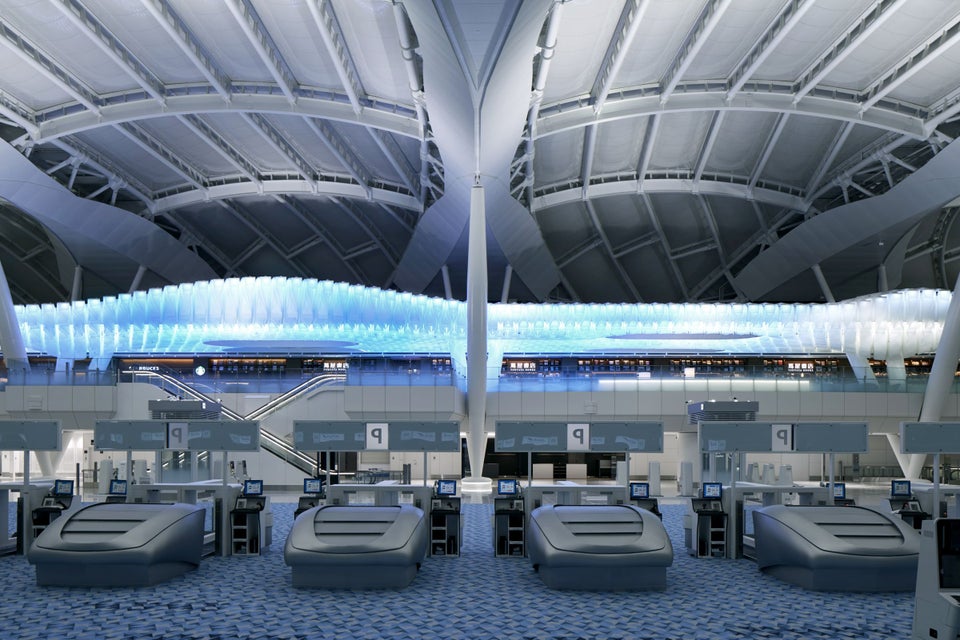 Tokyo International Airport Terminal 2 International Flight Facility "TOKYO AIR"